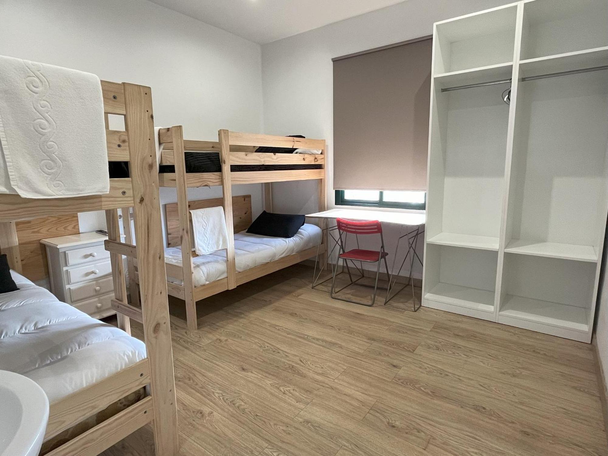 Pension Galicia Бадахос Экстерьер фото