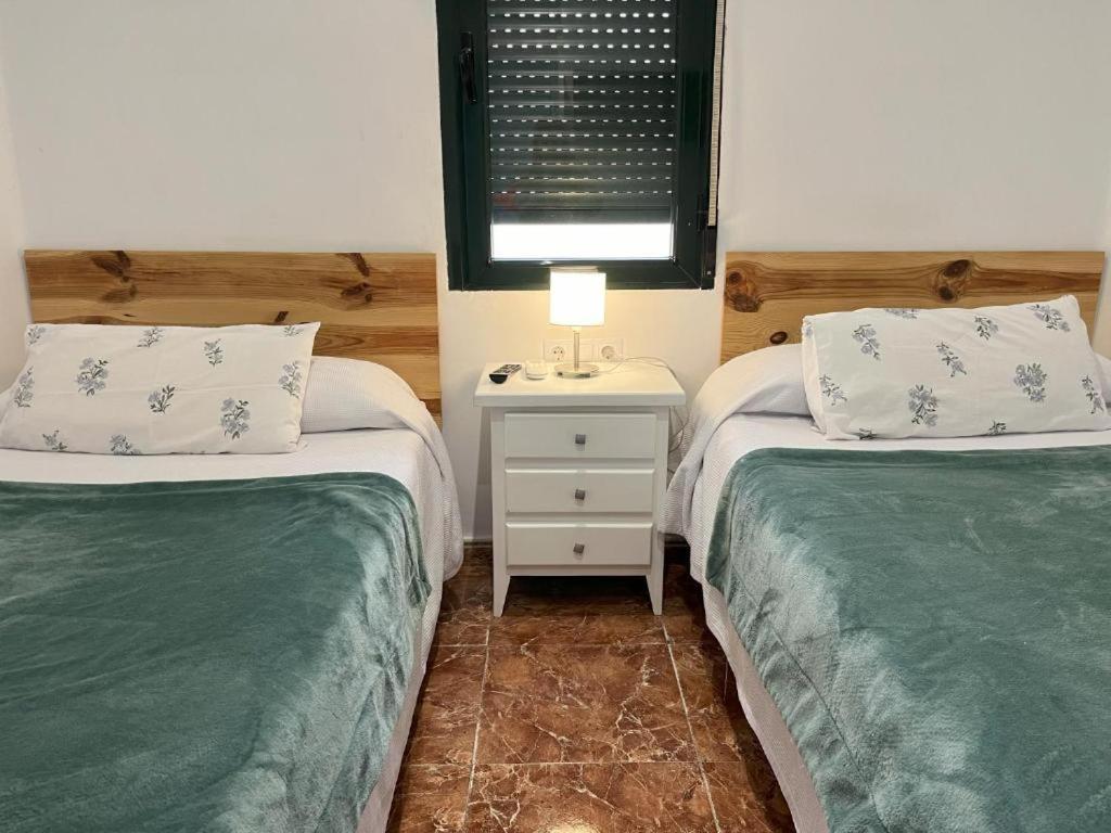 Pension Galicia Бадахос Экстерьер фото